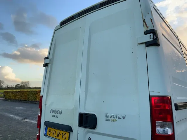 2011 iveco daily 29l10 bedrijfswagen - afbeelding 19 van  28