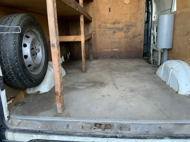2011 iveco daily 29l10 bedrijfswagen - afbeelding 21 van  28