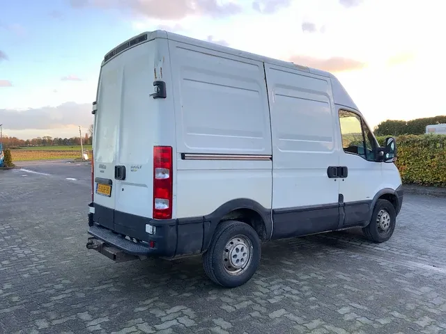 2011 iveco daily 29l10 bedrijfswagen - afbeelding 22 van  28