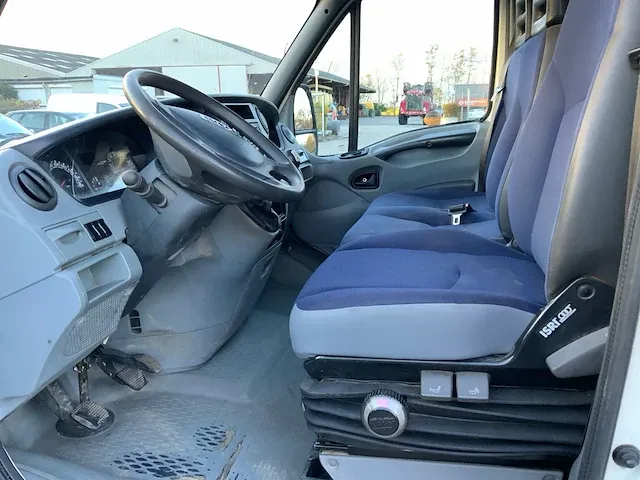 2011 iveco daily 29l10 bedrijfswagen - afbeelding 28 van  28
