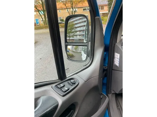 2011 iveco daily 40c15 bedrijfsbakwagen met autolaadkraan - afbeelding 6 van  38