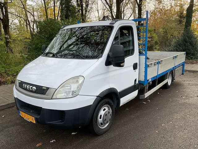 2011 iveco daily 40c15 bedrijfsbakwagen met autolaadkraan - afbeelding 1 van  38
