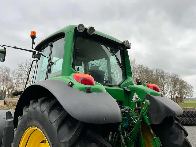 2011 john deere 6930 vierwielaangedreven landbouwtractor - afbeelding 3 van  34