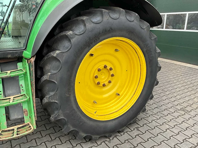 2011 john deere 6930 vierwielaangedreven landbouwtractor - afbeelding 8 van  34