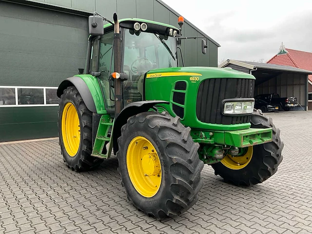 2011 john deere 6930 vierwielaangedreven landbouwtractor - afbeelding 29 van  34