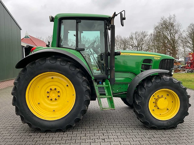 2011 john deere 6930 vierwielaangedreven landbouwtractor - afbeelding 31 van  34