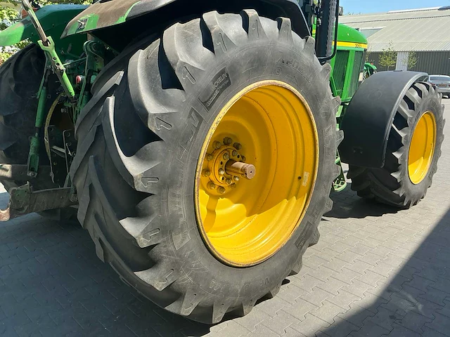 2011 john deere 7710 vierwielaangedreven landbouwtractor - afbeelding 14 van  37