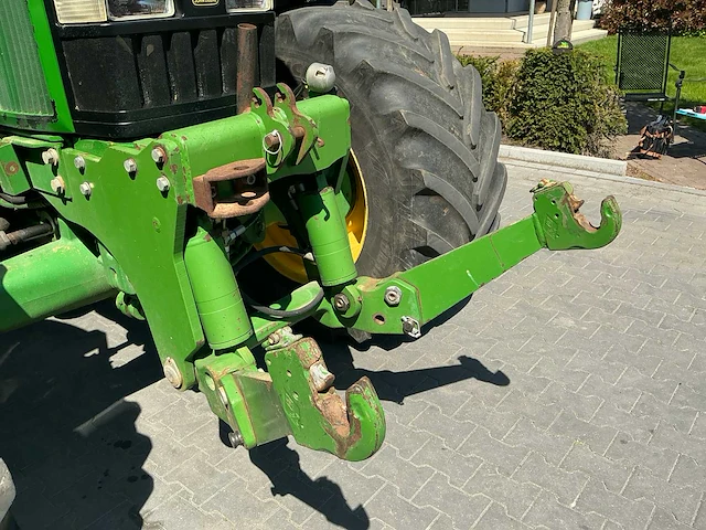 2011 john deere 7710 vierwielaangedreven landbouwtractor - afbeelding 22 van  37