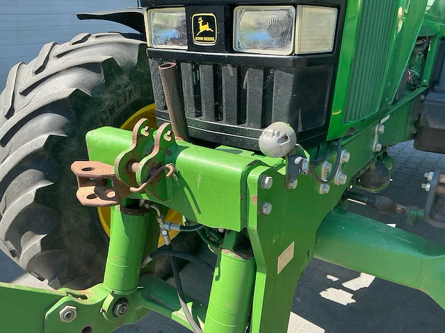 2011 john deere 7710 vierwielaangedreven landbouwtractor - afbeelding 31 van  37