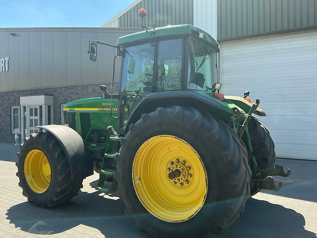 2011 john deere 7710 vierwielaangedreven landbouwtractor - afbeelding 23 van  37