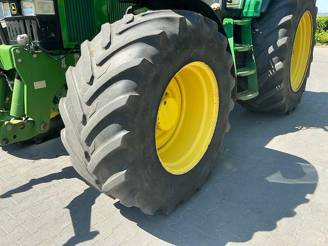 2011 john deere 7710 vierwielaangedreven landbouwtractor - afbeelding 35 van  37