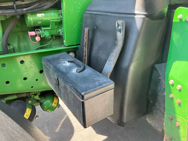 2011 john deere 7710 vierwielaangedreven landbouwtractor - afbeelding 37 van  37