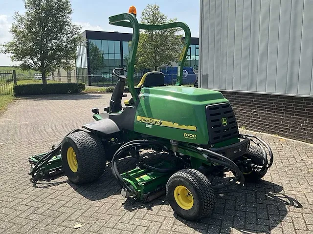 2011 john deere 8700 precisioncut grasmaaier - afbeelding 37 van  38