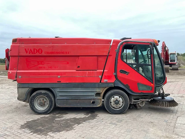 2011 johnston cx 400 / 158b 101t zelfrijdende straatveegmachine - afbeelding 33 van  34