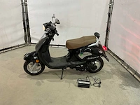 2011 jonway classic-cl mny elektrische scooter - afbeelding 9 van  16