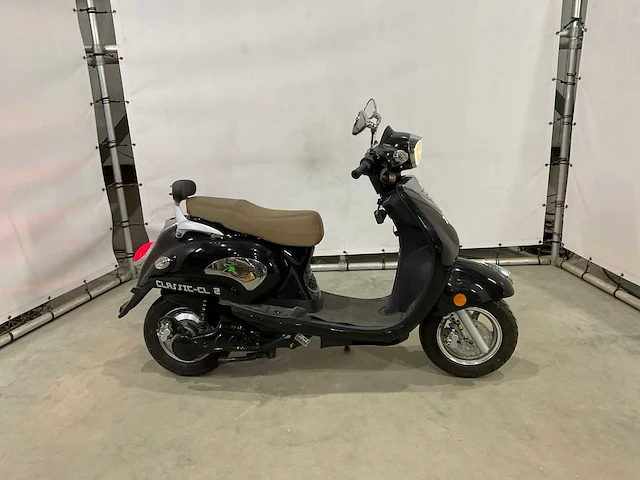 2011 jonway classic-cl mny elektrische scooter - afbeelding 10 van  16