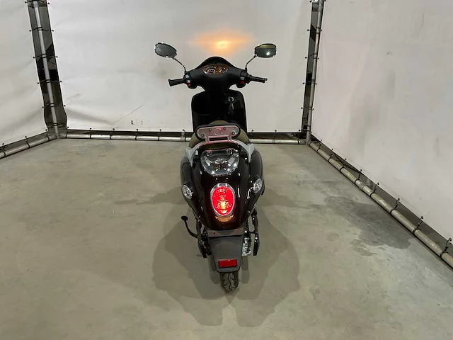 2011 jonway classic-cl mny elektrische scooter - afbeelding 12 van  16