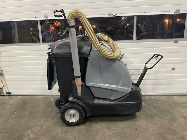 2011 karcher ic 15/240 bladblazer - afbeelding 1 van  10