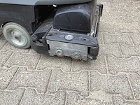 2011 kärcher professional b 40w vloerreiniger - afbeelding 2 van  12