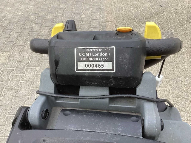 2011 kärcher professional b 40w vloerreiniger - afbeelding 4 van  12