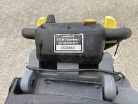 2011 kärcher professional b 40w vloerreiniger - afbeelding 4 van  12