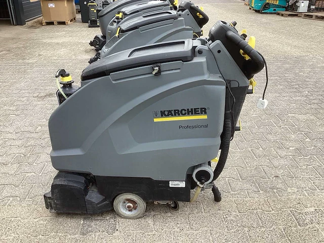 2011 kärcher professional b 40w vloerreiniger - afbeelding 9 van  12