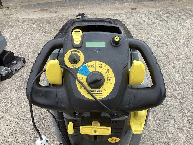 2011 kärcher professional b 40w vloerreiniger - afbeelding 10 van  12
