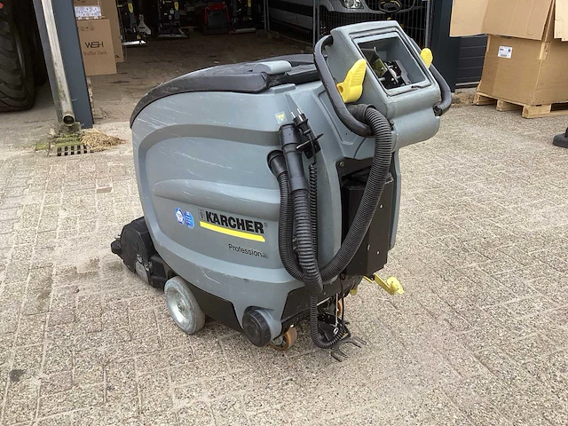 2011 kärcher professional b 60w vloerreiniger - afbeelding 4 van  9