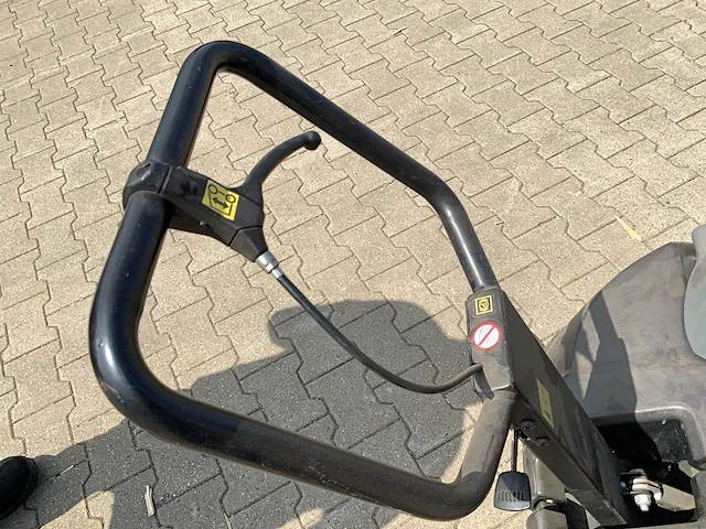 2011 kärcher professional ic15/240 zwerfvuilzuiger - afbeelding 13 van  15