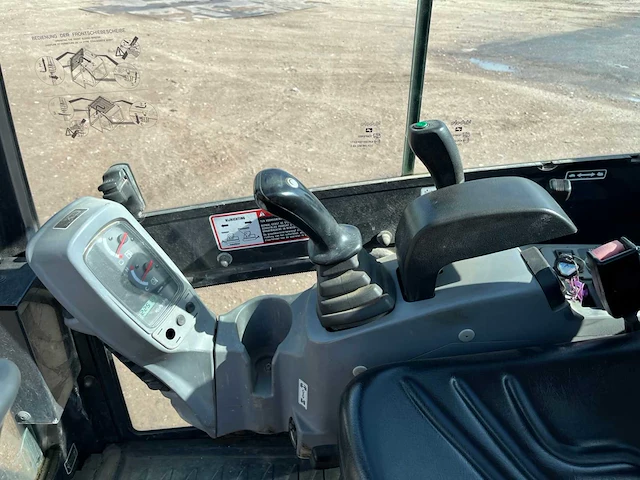 2011 kubota kx016-4 minigraafmachine - afbeelding 17 van  21