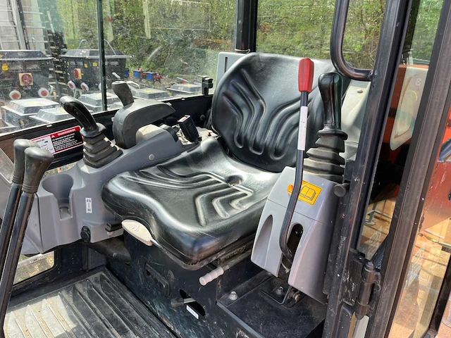 2011 kubota kx016-4 minigraafmachine - afbeelding 13 van  18