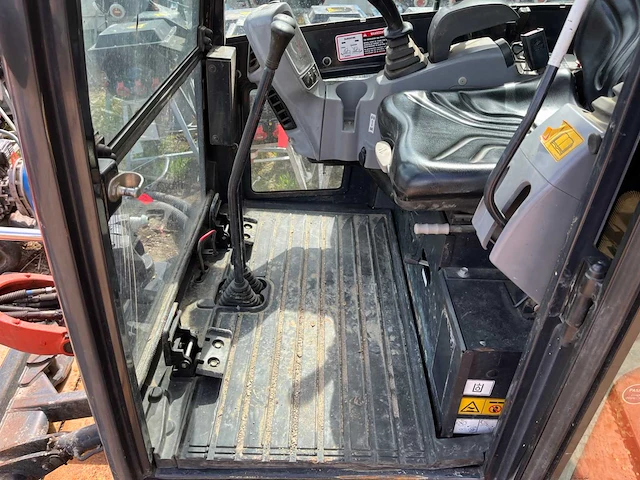 2011 kubota kx016-4 minigraafmachine - afbeelding 14 van  18
