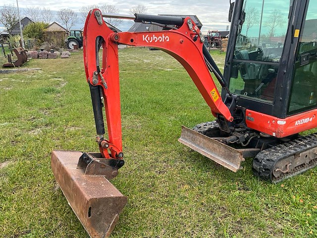 2011 kubota kx018-4 minigraafmachine - afbeelding 4 van  29