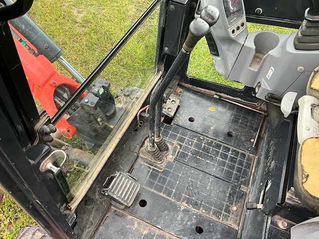 2011 kubota kx018-4 minigraafmachine - afbeelding 16 van  29