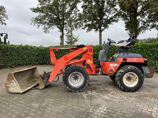 2011 kubota r520nh shovel - afbeelding 23 van  34