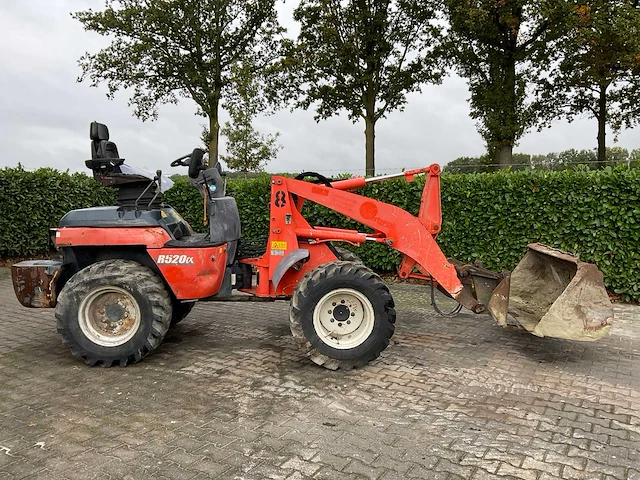 2011 kubota r520nh shovel - afbeelding 31 van  34