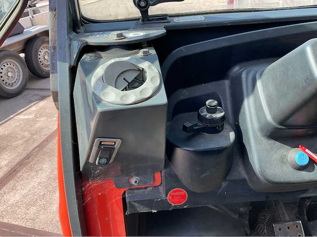 2011 kubota rtv900 transportvoertuig - afbeelding 18 van  33