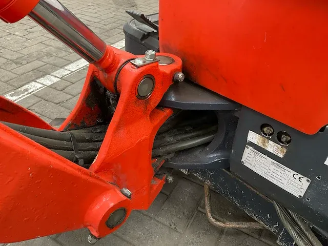 2011 kubota u10-3 rupsgraafmachine - afbeelding 6 van  27