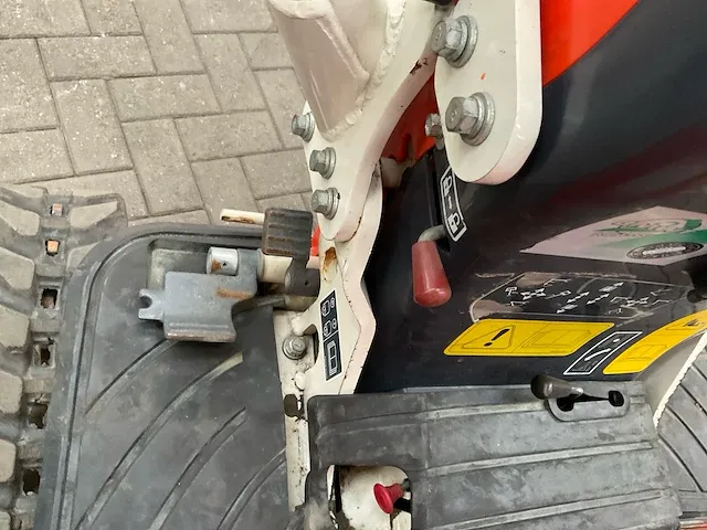 2011 kubota u10-3 rupsgraafmachine - afbeelding 11 van  27