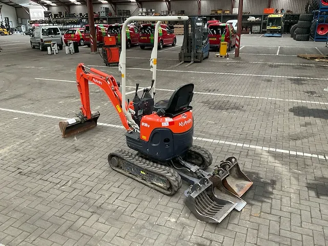 2011 kubota u10-3 rupsgraafmachine - afbeelding 12 van  27