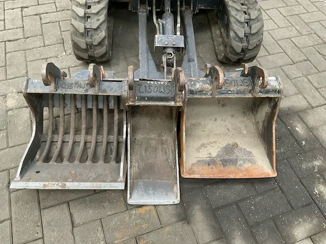 2011 kubota u10-3 rupsgraafmachine - afbeelding 21 van  27