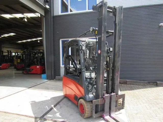 2011 linde e18l-01 vorkheftruck - afbeelding 1 van  8