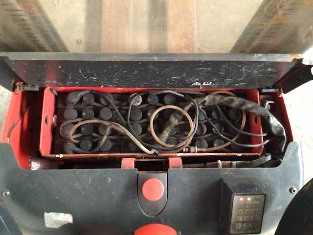 2011 linde l16ap stapelaar - afbeelding 10 van  10