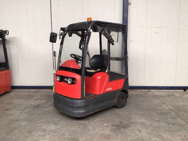 2011 linde p60 industriële trekker - afbeelding 1 van  10