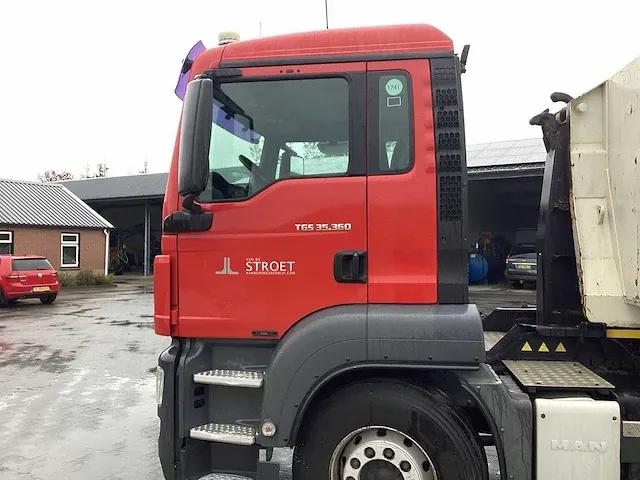 2011 man tgs 35.360 8x4-4 bl eev vrachtwagen - afbeelding 6 van  38