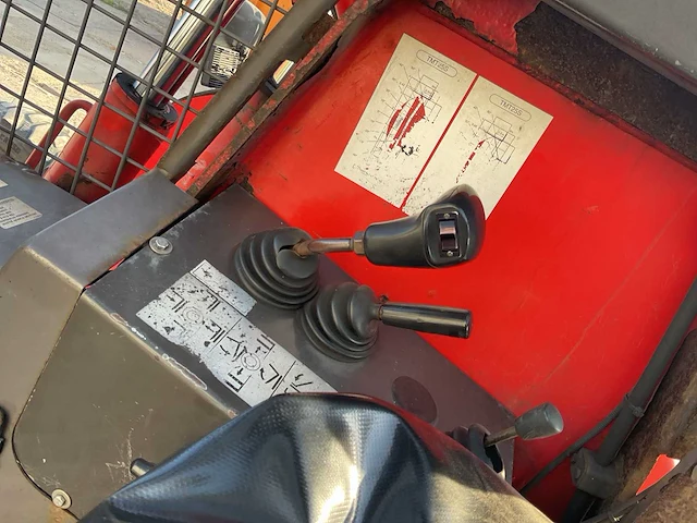 2011 manitou tnt25s meeneemheftruck - afbeelding 12 van  12