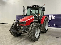 2011 massey ferguson 5450 dyna-4 vierwielaangedreven landbouwtractor - afbeelding 1 van  36