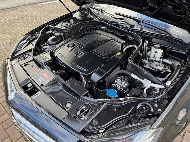 2011 mercedes-benz cls-klasse 350 personenauto - afbeelding 13 van  28