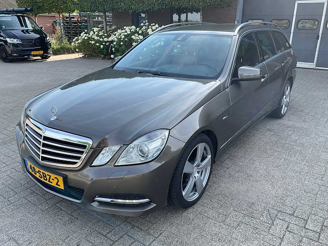2011 mercedes-benz e-klasse estate 200 cgi bns cl. av.g personenauto - afbeelding 1 van  32
