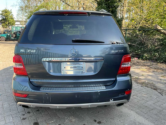2011 mercedes-benz ml350 personenauto - afbeelding 2 van  36